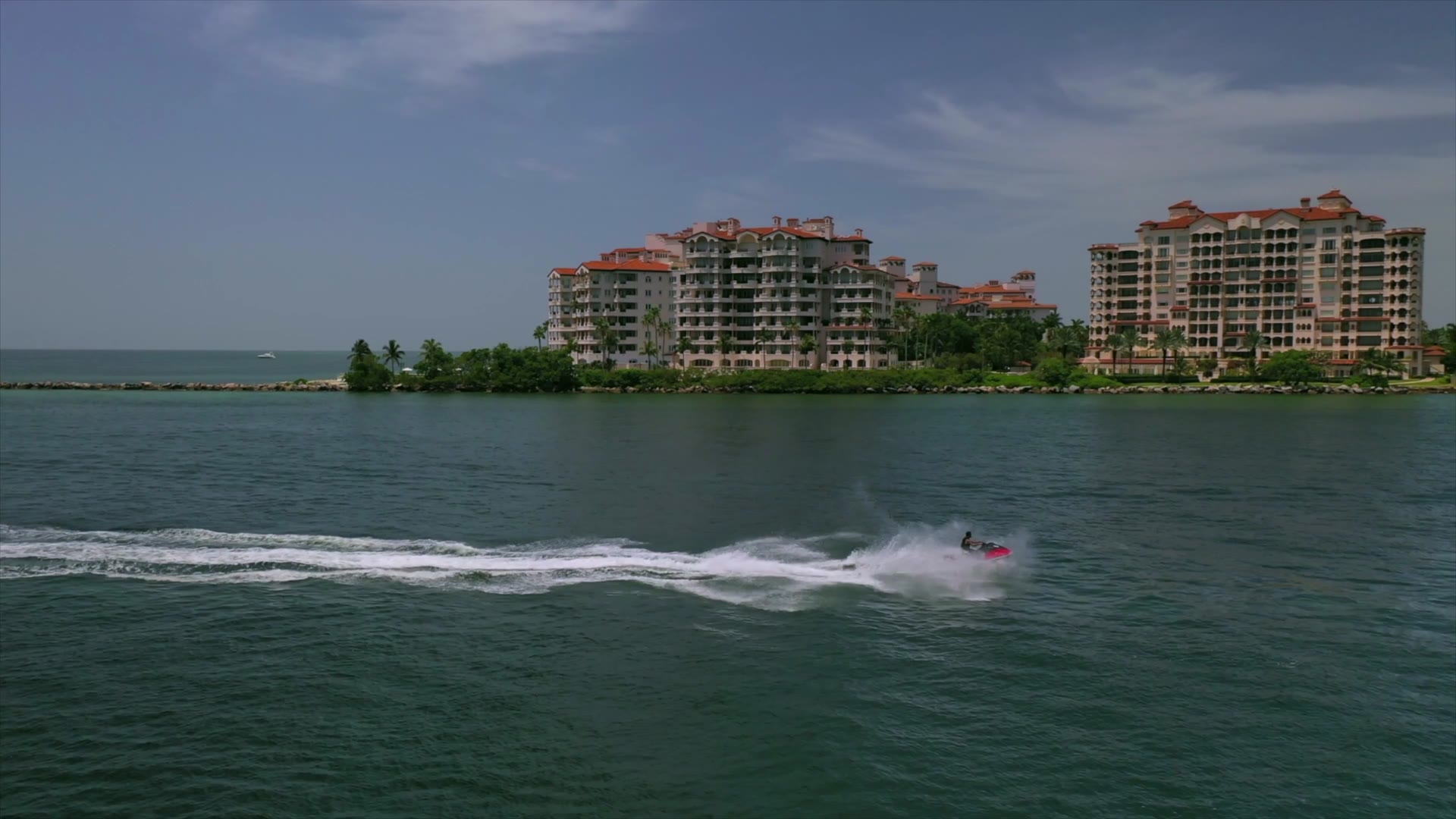 South Florida waterfront residences beside the waterway